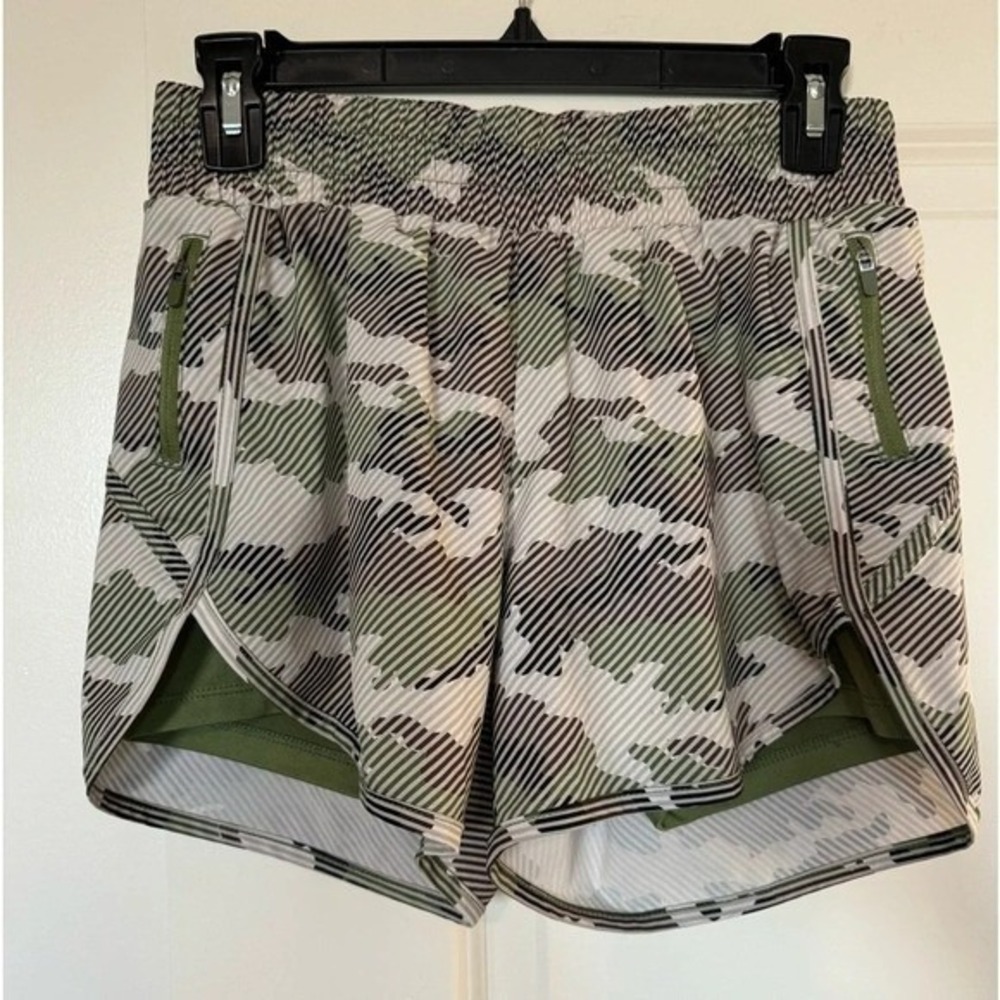 AVIA Women's Athletic Shorts Color Camo XS 0/2 Built-in Liner